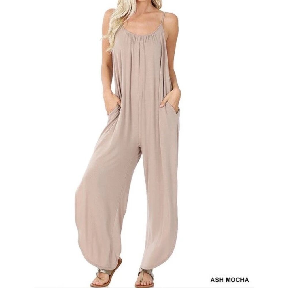 Socialite Sz XS Tan Jumpsuit Adjustable‎ Straps Wide Leg Rompers with Pockets